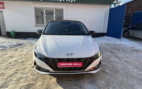 Hyundai Elantra, 2021 год, 1 880 000 рублей, 1 фотография