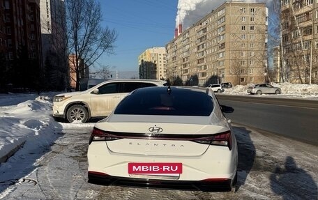 Hyundai Elantra, 2021 год, 1 880 000 рублей, 6 фотография