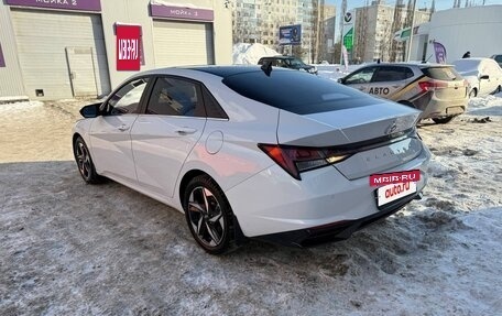 Hyundai Elantra, 2021 год, 1 880 000 рублей, 12 фотография
