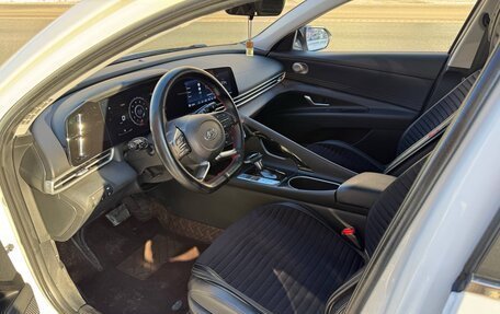 Hyundai Elantra, 2021 год, 1 880 000 рублей, 20 фотография