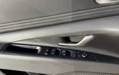 Hyundai Elantra, 2021 год, 1 880 000 рублей, 22 фотография