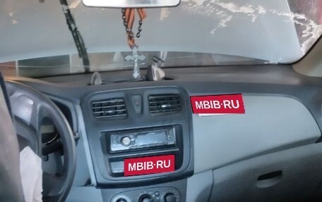 Renault Logan II, 2014 год, 270 000 рублей, 8 фотография