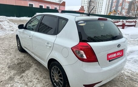 KIA cee'd I рестайлинг, 2012 год, 590 000 рублей, 10 фотография