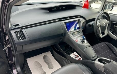 Toyota Prius, 2012 год, 1 229 000 рублей, 13 фотография