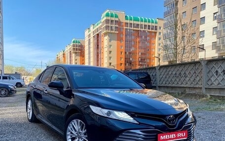 Toyota Camry, 2018 год, 2 680 000 рублей, 1 фотография