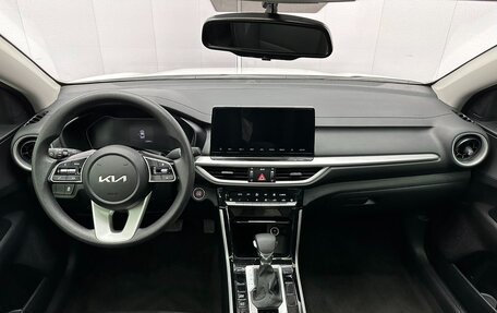 KIA K3, 2022 год, 1 400 000 рублей, 7 фотография