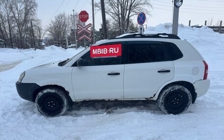 Hyundai Tucson III, 2005 год, 580 000 рублей, 2 фотография