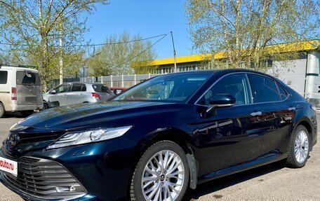 Toyota Camry, 2018 год, 2 680 000 рублей, 6 фотография