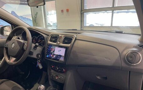 Renault Logan II, 2015 год, 669 000 рублей, 10 фотография