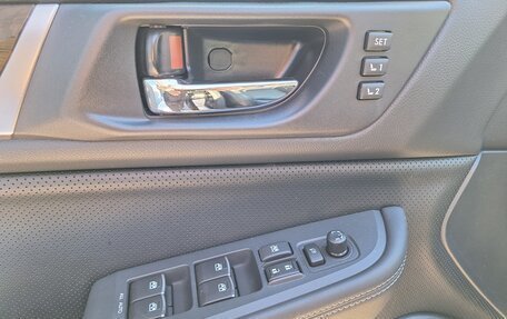 Subaru Outback IV рестайлинг, 2018 год, 3 400 000 рублей, 7 фотография