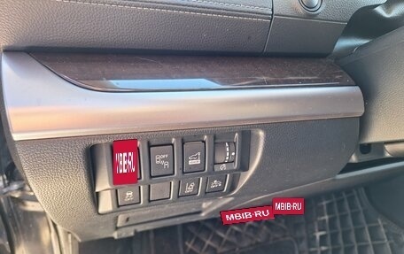 Subaru Outback IV рестайлинг, 2018 год, 3 400 000 рублей, 6 фотография