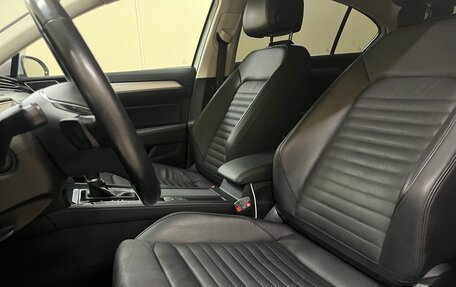 Volkswagen Passat B8 рестайлинг, 2018 год, 2 225 000 рублей, 10 фотография