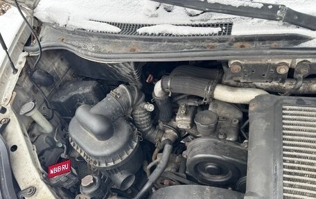 Hyundai Starex I рестайлинг, 2006 год, 300 000 рублей, 2 фотография