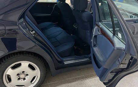 Mercedes-Benz E-Класс, 1998 год, 550 000 рублей, 12 фотография