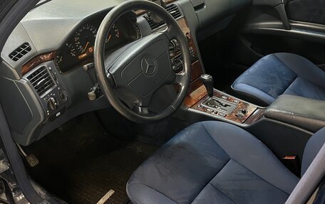 Mercedes-Benz E-Класс, 1998 год, 550 000 рублей, 9 фотография