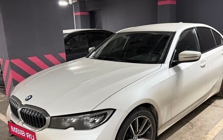 BMW 3 серия, 2019 год, 3 600 000 рублей, 13 фотография