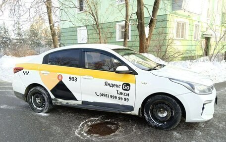 KIA Rio IV, 2018 год, 800 000 рублей, 4 фотография