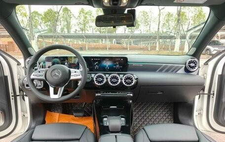 Mercedes-Benz A-Класс, 2022 год, 1 840 002 рублей, 10 фотография