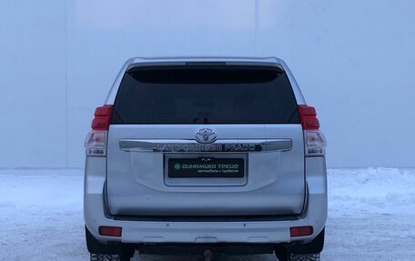 Toyota Land Cruiser Prado 150 рестайлинг 2, 2011 год, 2 400 000 рублей, 6 фотография