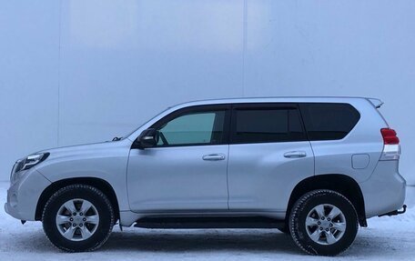 Toyota Land Cruiser Prado 150 рестайлинг 2, 2011 год, 2 400 000 рублей, 8 фотография