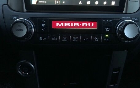 Toyota Land Cruiser Prado 150 рестайлинг 2, 2011 год, 2 400 000 рублей, 14 фотография