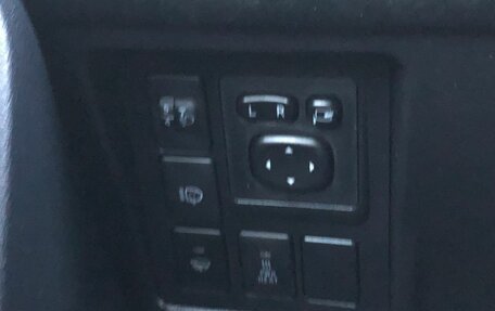 Toyota Land Cruiser Prado 150 рестайлинг 2, 2011 год, 2 400 000 рублей, 19 фотография