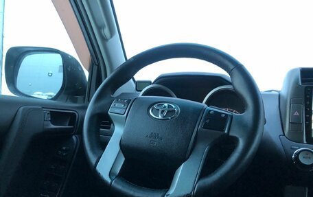 Toyota Land Cruiser Prado 150 рестайлинг 2, 2011 год, 2 400 000 рублей, 22 фотография