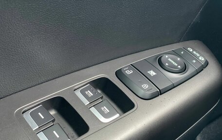 KIA Sportage IV рестайлинг, 2020 год, 2 450 000 рублей, 4 фотография