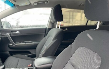 KIA Sportage IV рестайлинг, 2020 год, 2 450 000 рублей, 20 фотография