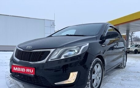 KIA Rio III рестайлинг, 2013 год, 745 000 рублей, 2 фотография