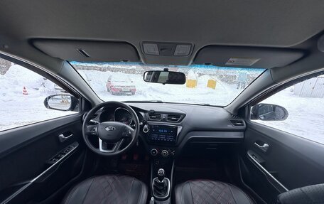 KIA Rio III рестайлинг, 2013 год, 745 000 рублей, 27 фотография