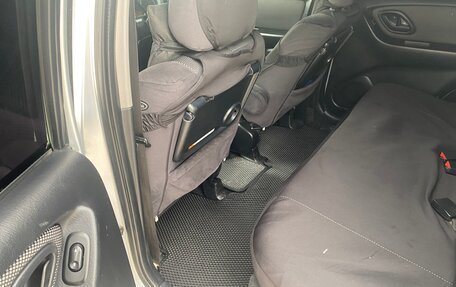 Mazda Tribute II, 2002 год, 700 000 рублей, 18 фотография