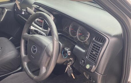 Mazda Tribute II, 2002 год, 700 000 рублей, 19 фотография