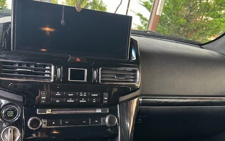 Toyota Land Cruiser 200, 2012 год, 4 500 000 рублей, 7 фотография