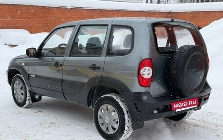 Chevrolet Niva I рестайлинг, 2013 год, 499 000 рублей, 3 фотография