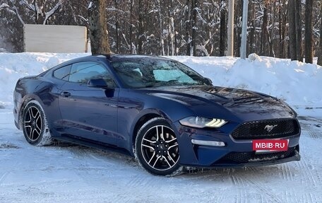 Ford Mustang VI рестайлинг, 2018 год, 2 600 000 рублей, 2 фотография