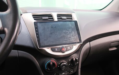 Hyundai Solaris II рестайлинг, 2012 год, 649 000 рублей, 17 фотография