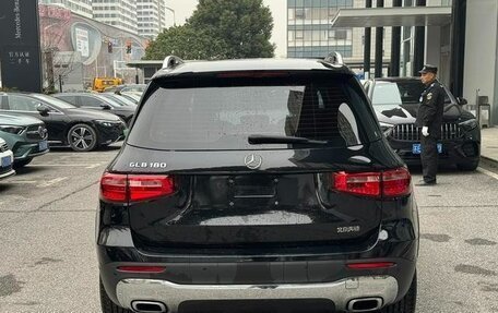 Mercedes-Benz GLB, 2022 год, 1 980 002 рублей, 4 фотография