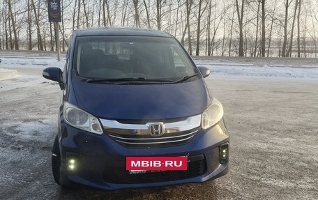 Honda Freed I, 2015 год, 1 375 000 рублей, 1 фотография