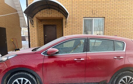 KIA Sportage IV рестайлинг, 2018 год, 2 480 000 рублей, 4 фотография