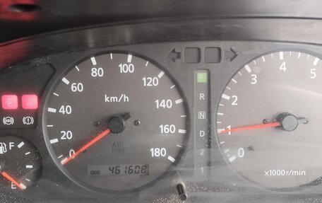 Nissan Bluebird XI, 2000 год, 235 000 рублей, 8 фотография