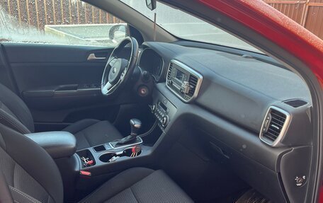 KIA Sportage IV рестайлинг, 2018 год, 2 480 000 рублей, 12 фотография