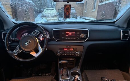 KIA Sportage IV рестайлинг, 2018 год, 2 480 000 рублей, 17 фотография