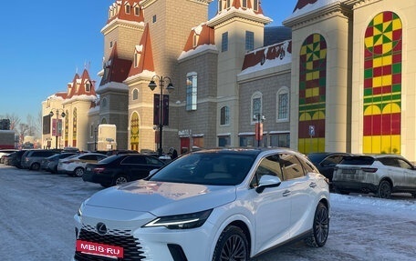 Lexus RX IV рестайлинг, 2023 год, 11 800 000 рублей, 4 фотография