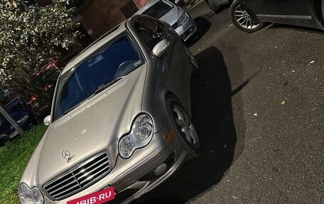 Mercedes-Benz C-Класс, 2004 год, 770 000 рублей, 2 фотография