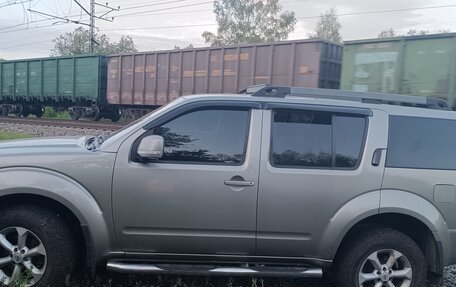 Nissan Pathfinder, 2013 год, 1 600 000 рублей, 8 фотография