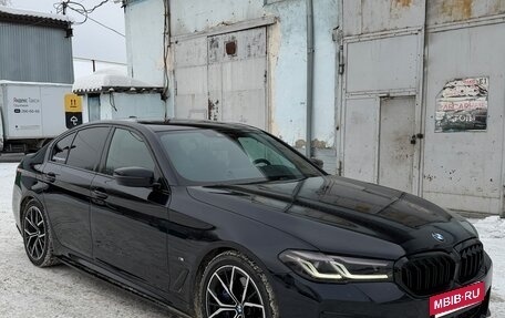 BMW 5 серия, 2021 год, 5 500 000 рублей, 3 фотография