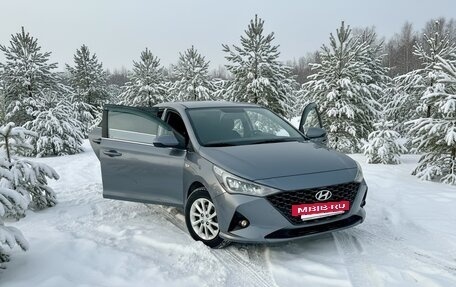 Hyundai Solaris II рестайлинг, 2020 год, 1 350 000 рублей, 10 фотография