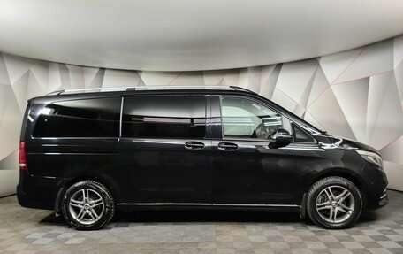 Mercedes-Benz V-Класс, 2019 год, 4 850 000 рублей, 6 фотография