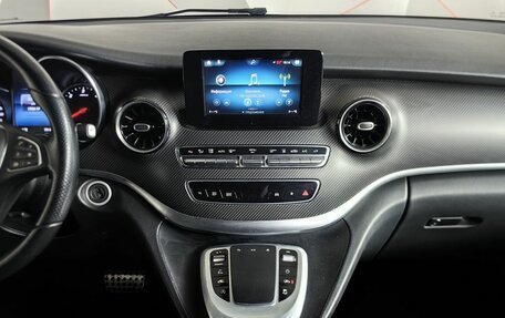 Mercedes-Benz V-Класс, 2019 год, 4 850 000 рублей, 14 фотография